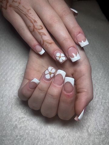 Nails-service-img