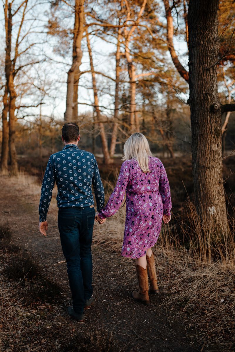 Zwangerschaps fotoshoot in de natuur
