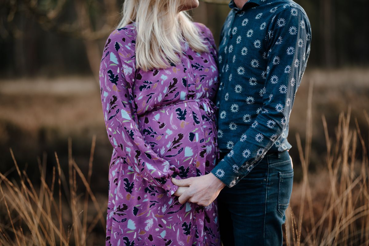 Zwangerschaps fotoshoot in de natuur