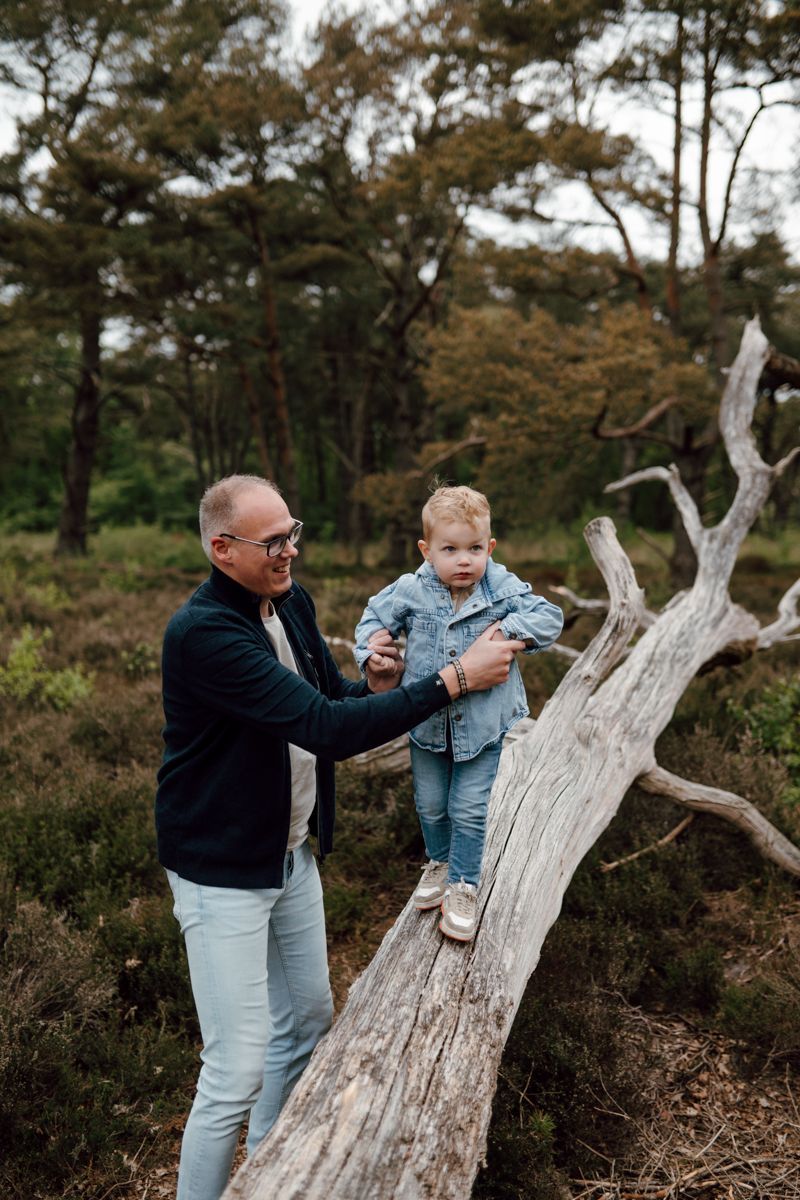 Hoe bereid je je voor op een gezinsstoot in het bos