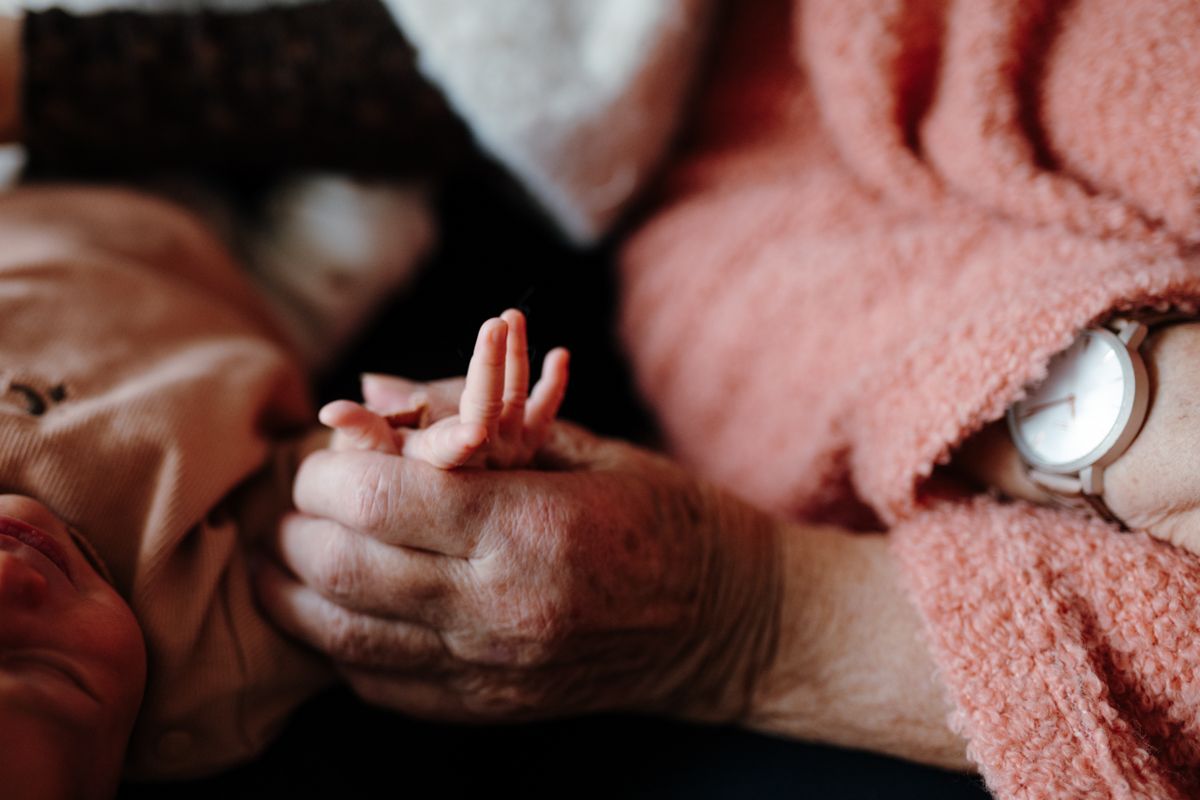 Newbornshoot en vier generatie foto’s