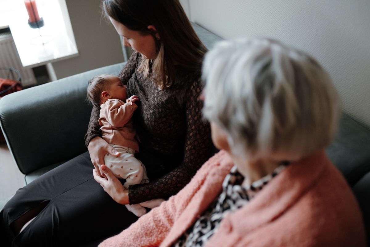 Newbornshoot en vier generatie foto’s