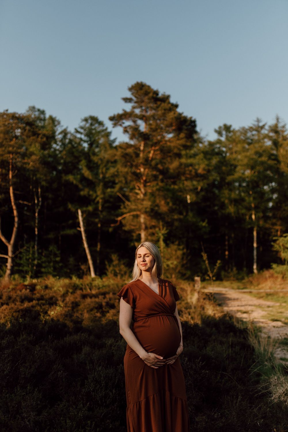 Zwangerschapsshoot in Friesland met gezin