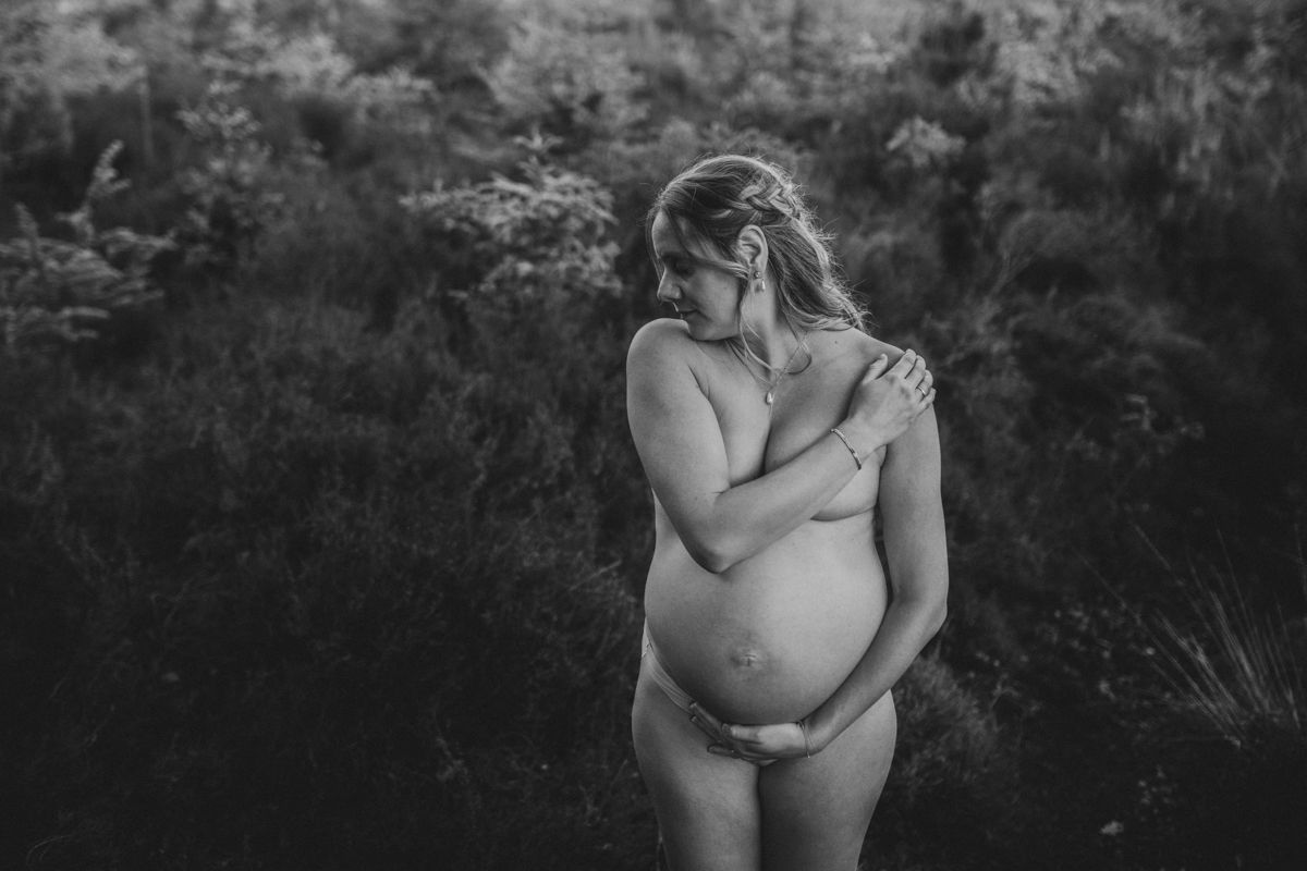 Zwangerschapsshoot met blote buik of kleren?