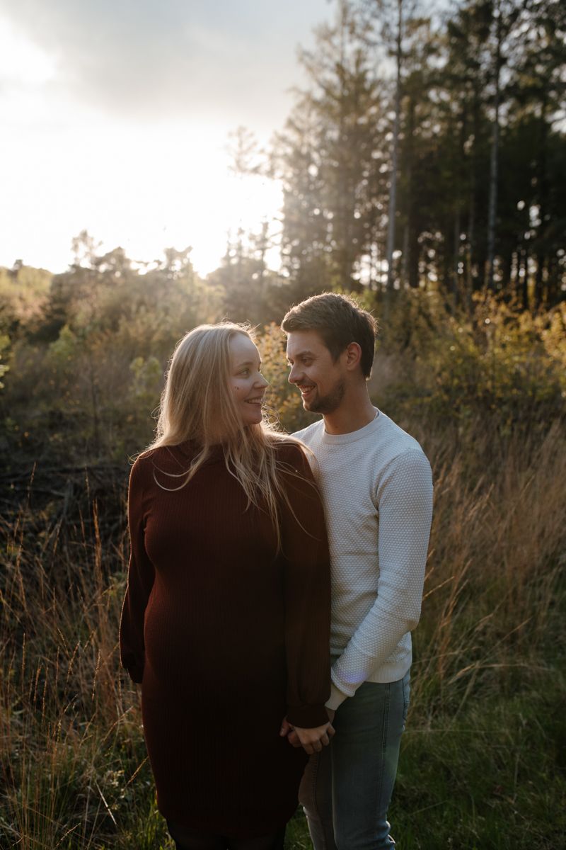 Zwangerschapsshoot met partner