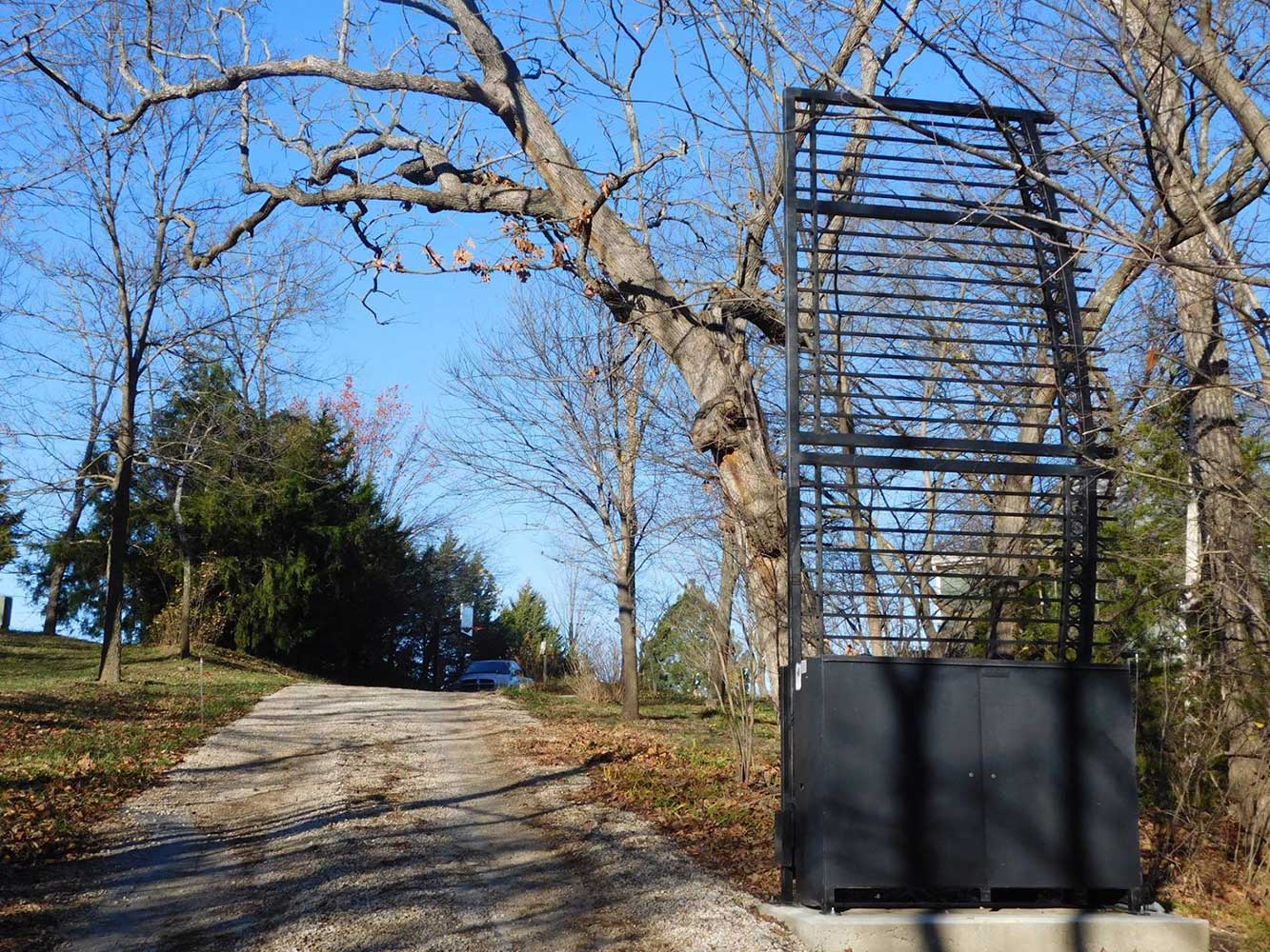 Automatic Vertical Pivot Gate — Kansas City, KS — Allied Fence & Security