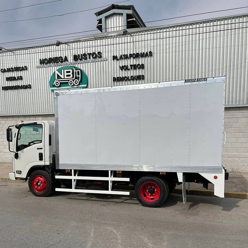 NB Carrocerías, Remolques y Servicios de La Laguna - Fabricación de caja seca