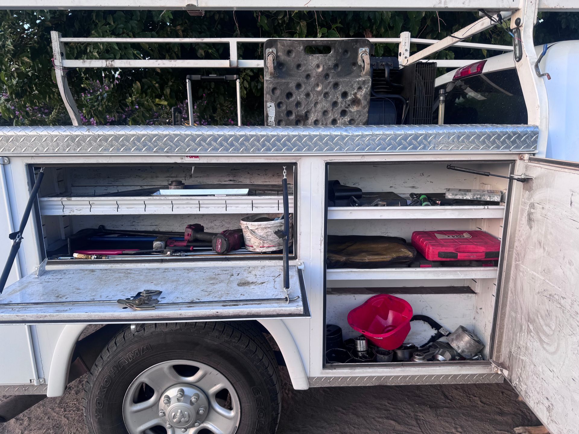 The side of a service truck for mobile semi truck repair.