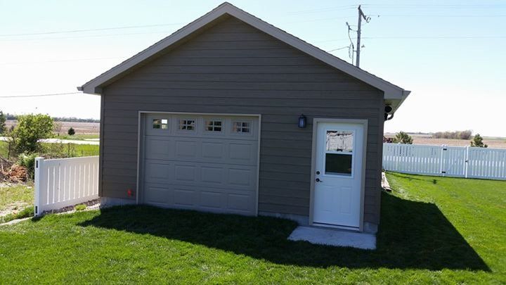Garage Door — Hastings, NE — Maendele Construction