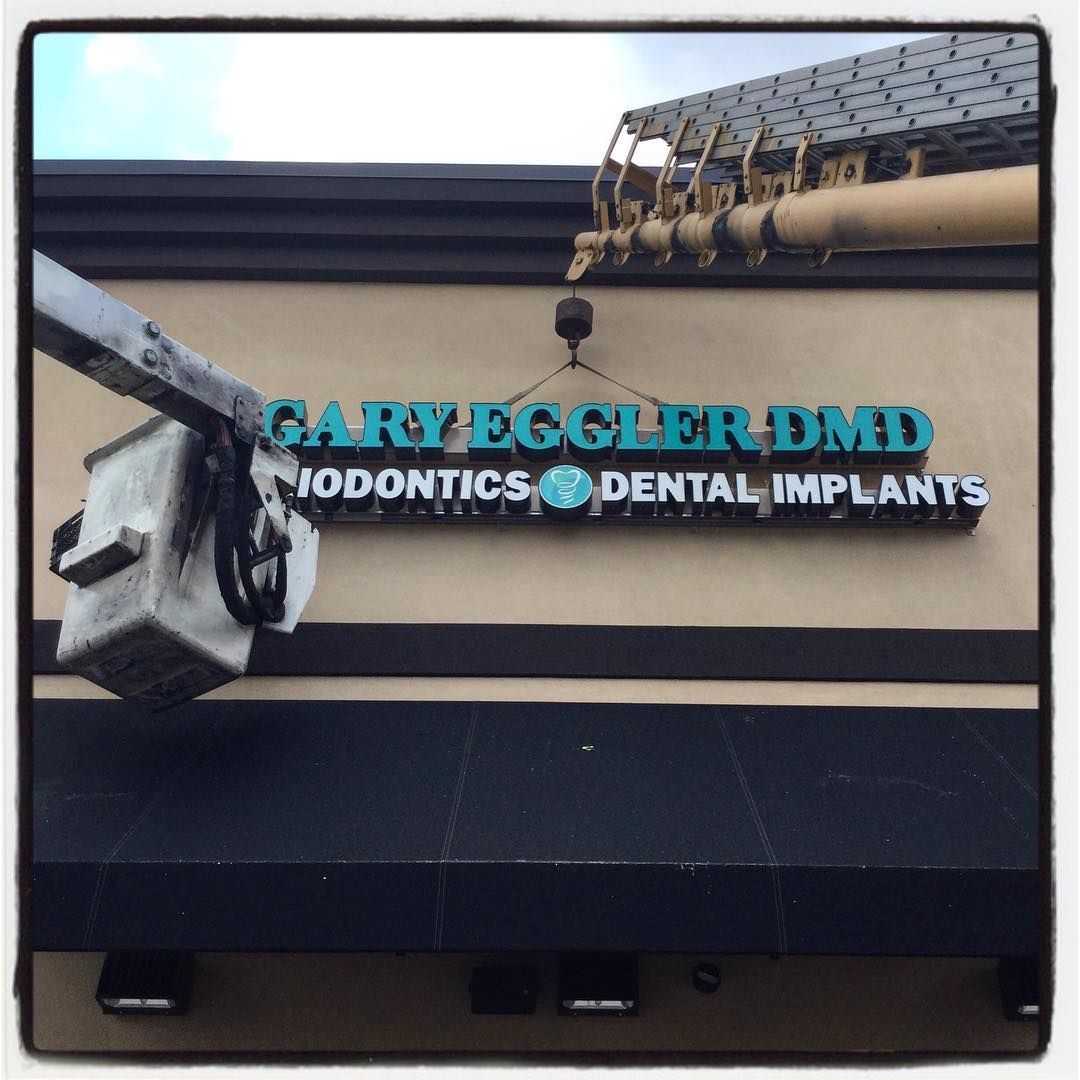 David Chaek Signs & Graphics