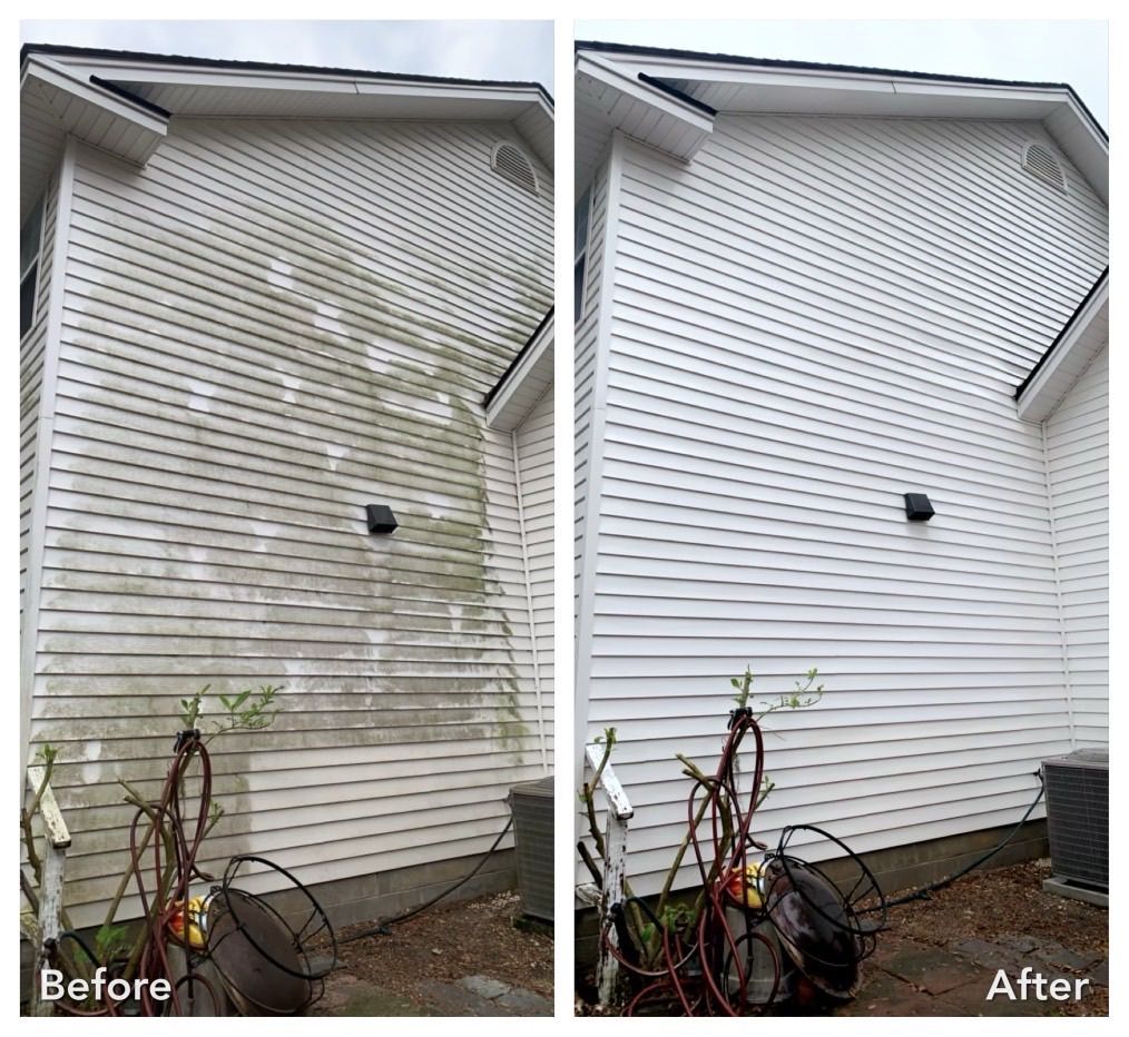 Before and after house siding washing by HB Cleaning Solutions