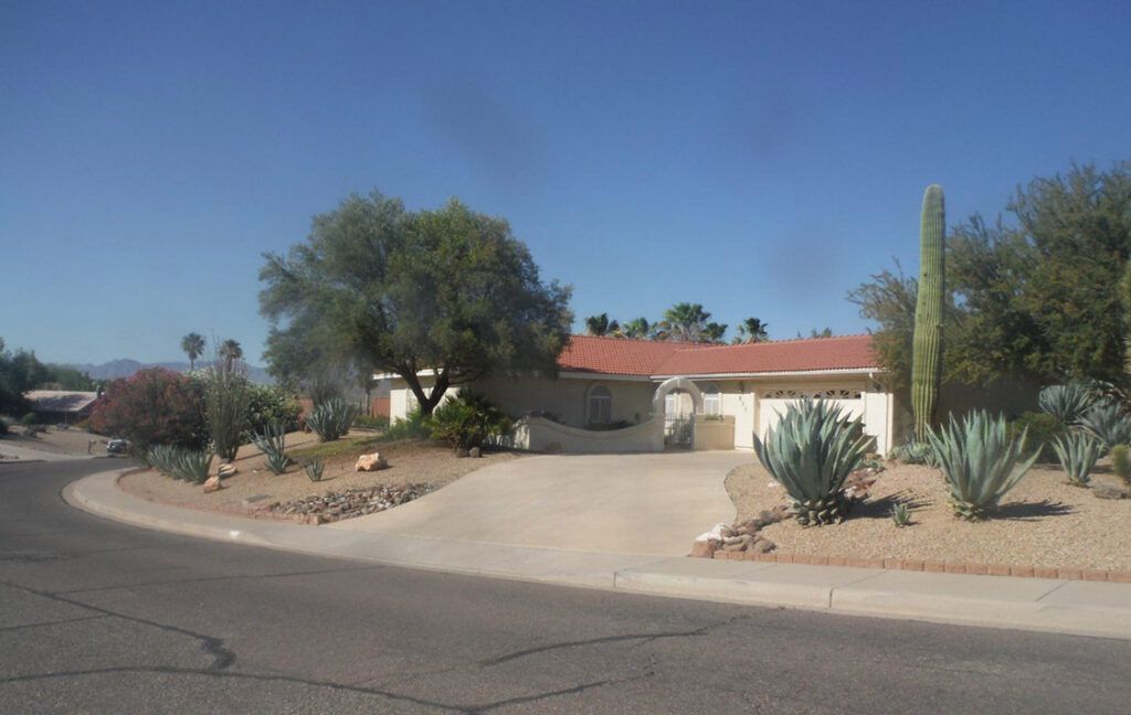 511 SIERRA VISTA DRIVE - WICKENBURG
