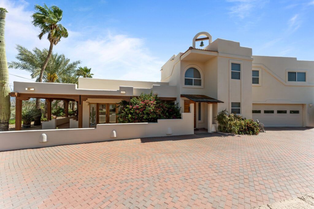 651 CHAPARRAL ROAD - WICKENBURG