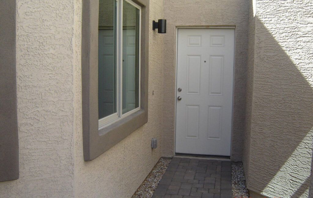 689 DYLAN COURT - WICKENBURG