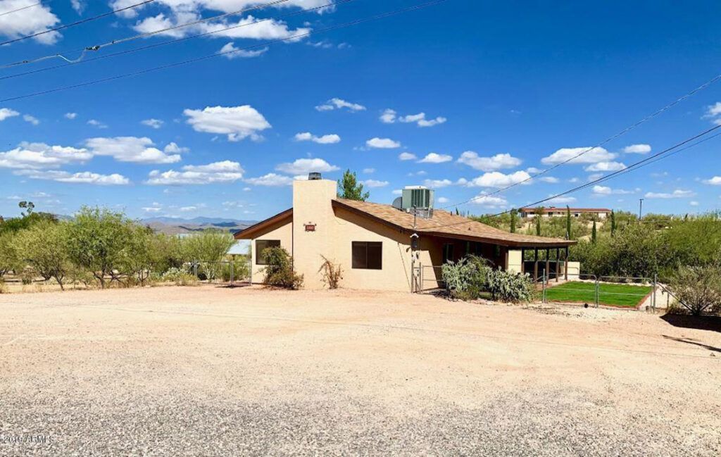 917 YAQUI DRIVE - WICKENBURG