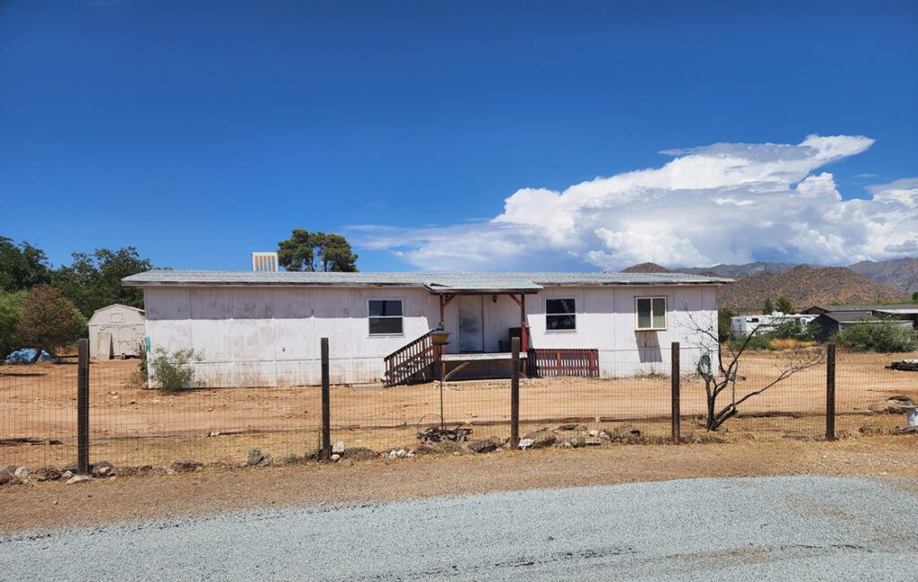 22910 W CACTUS WREN LANE - CONGRESS