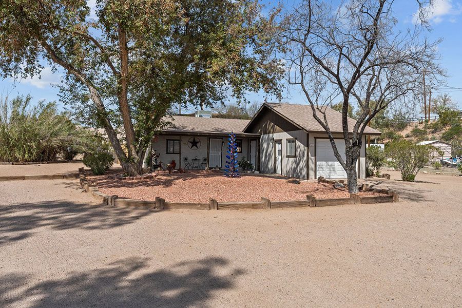 601 WHIPPLE COURT - WICKENBURG