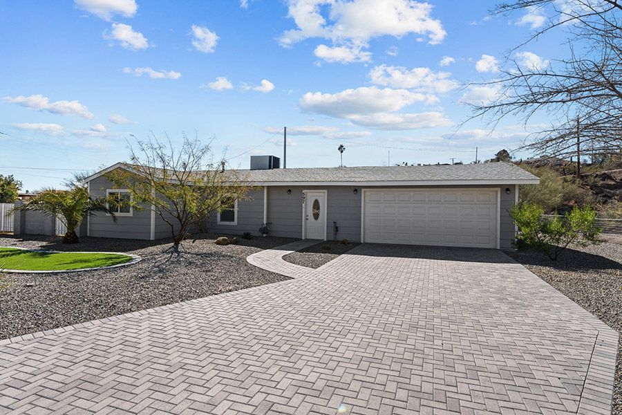 597 WHIPPLE COURT - WICKENBURG