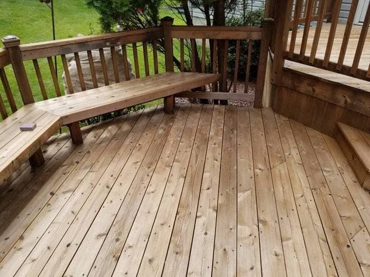 Deck with Benches — Work in East Windsor, NJ
