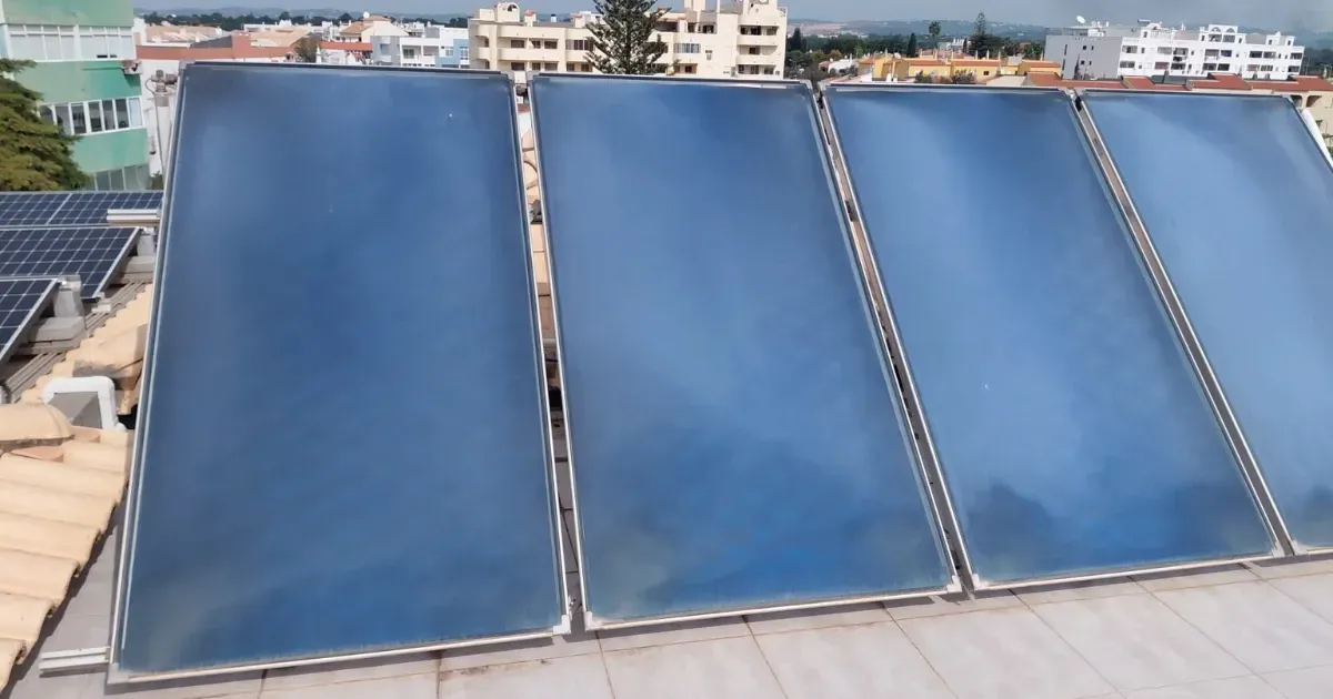 Solar thermal panel installation Algarve