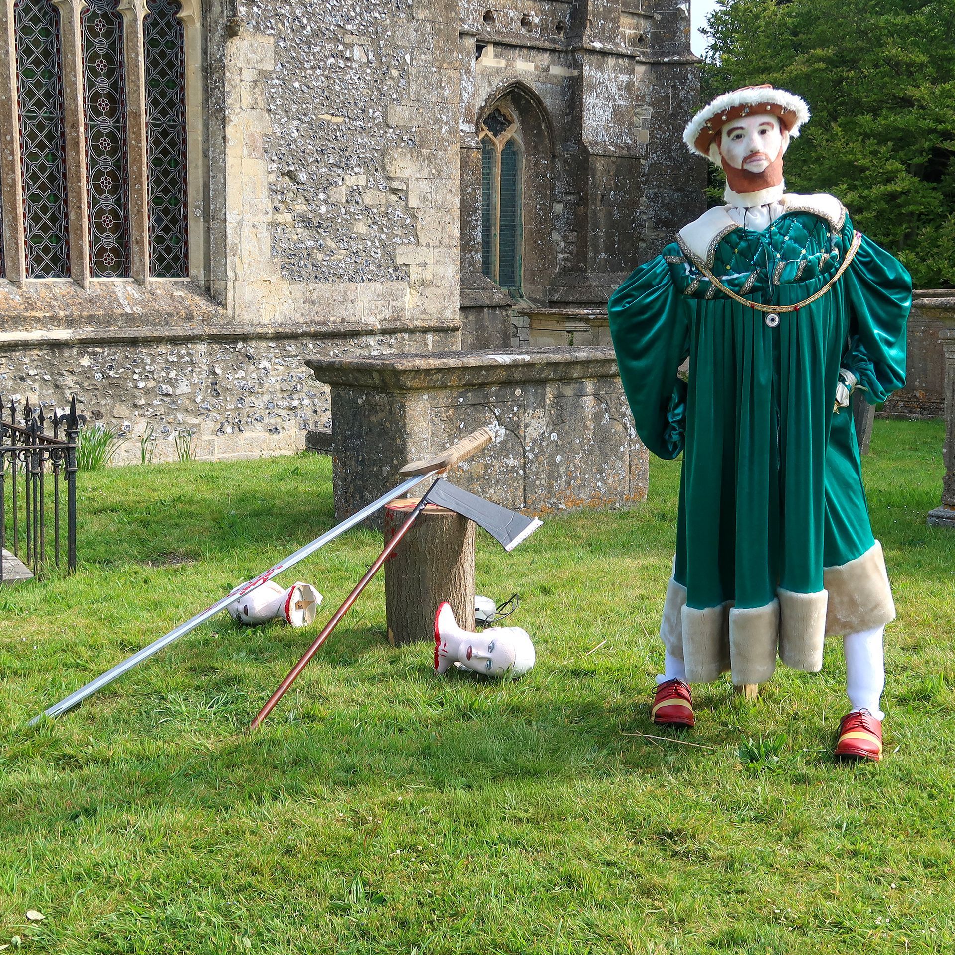 KING HENRY VIII SCARECROW