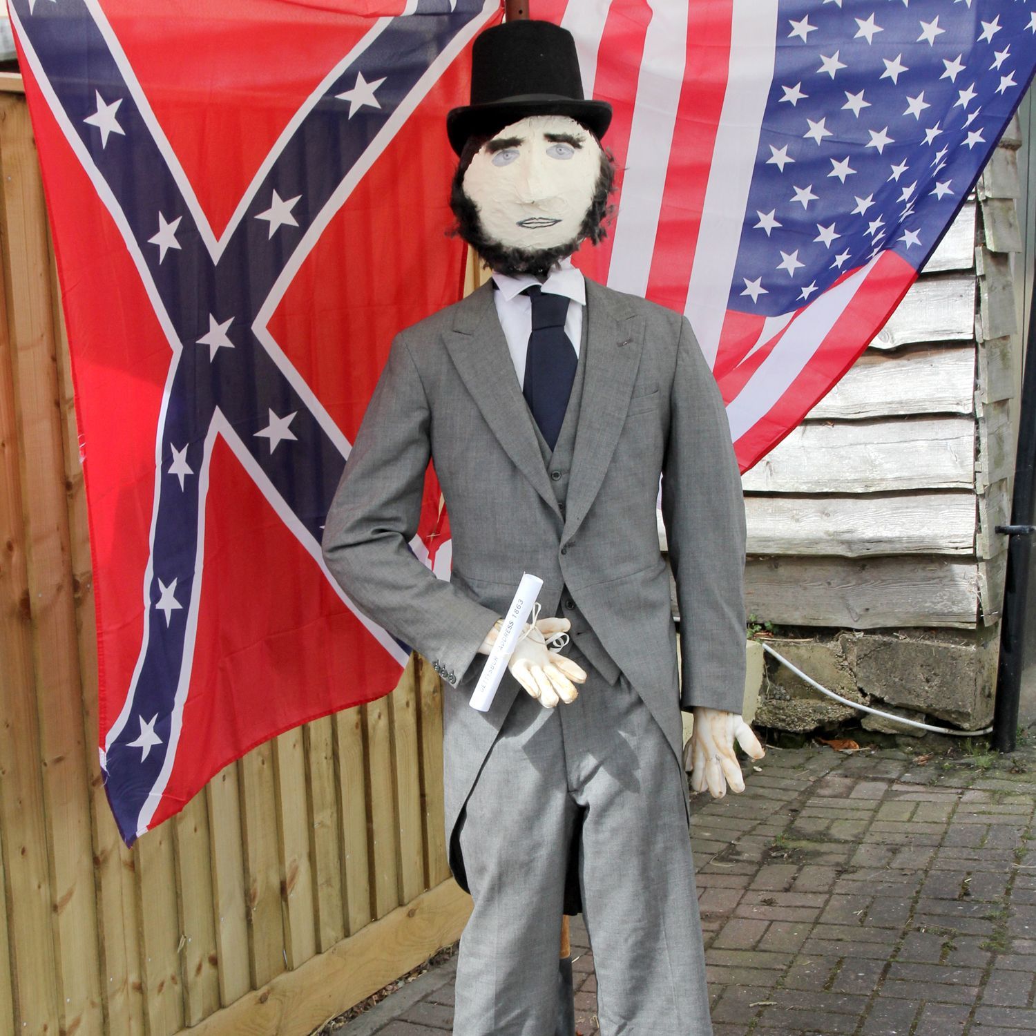ABRAHAM LINCOLN SCARECROW
