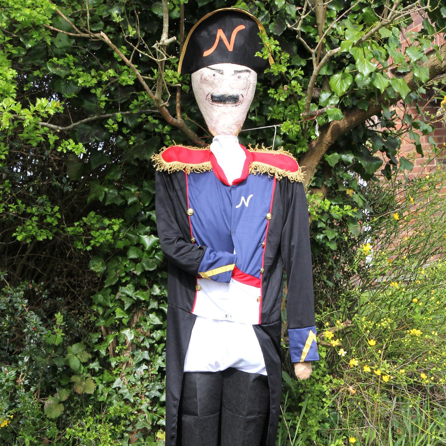 NAPOLEON BONAPARTE SCARECROW