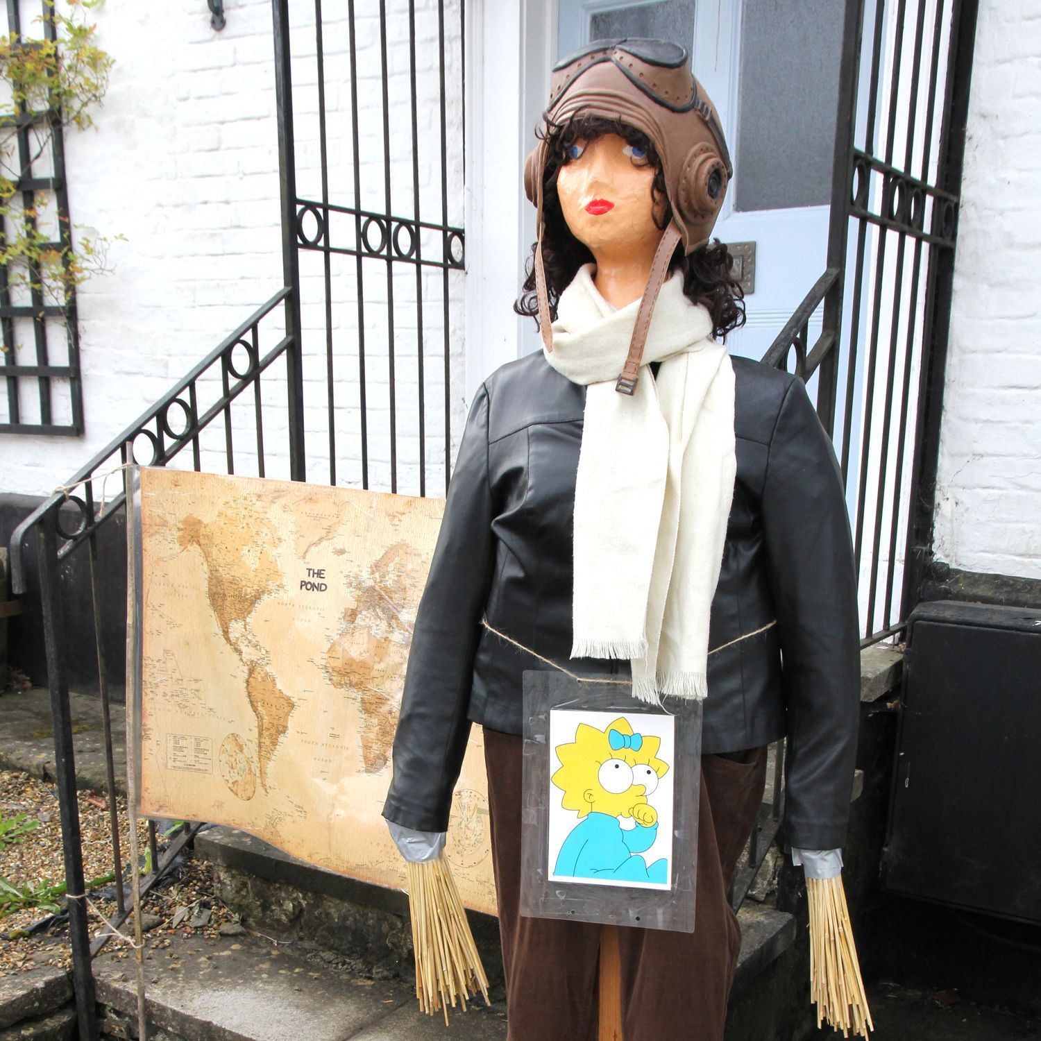 AMELIA EARHART SACRECROW