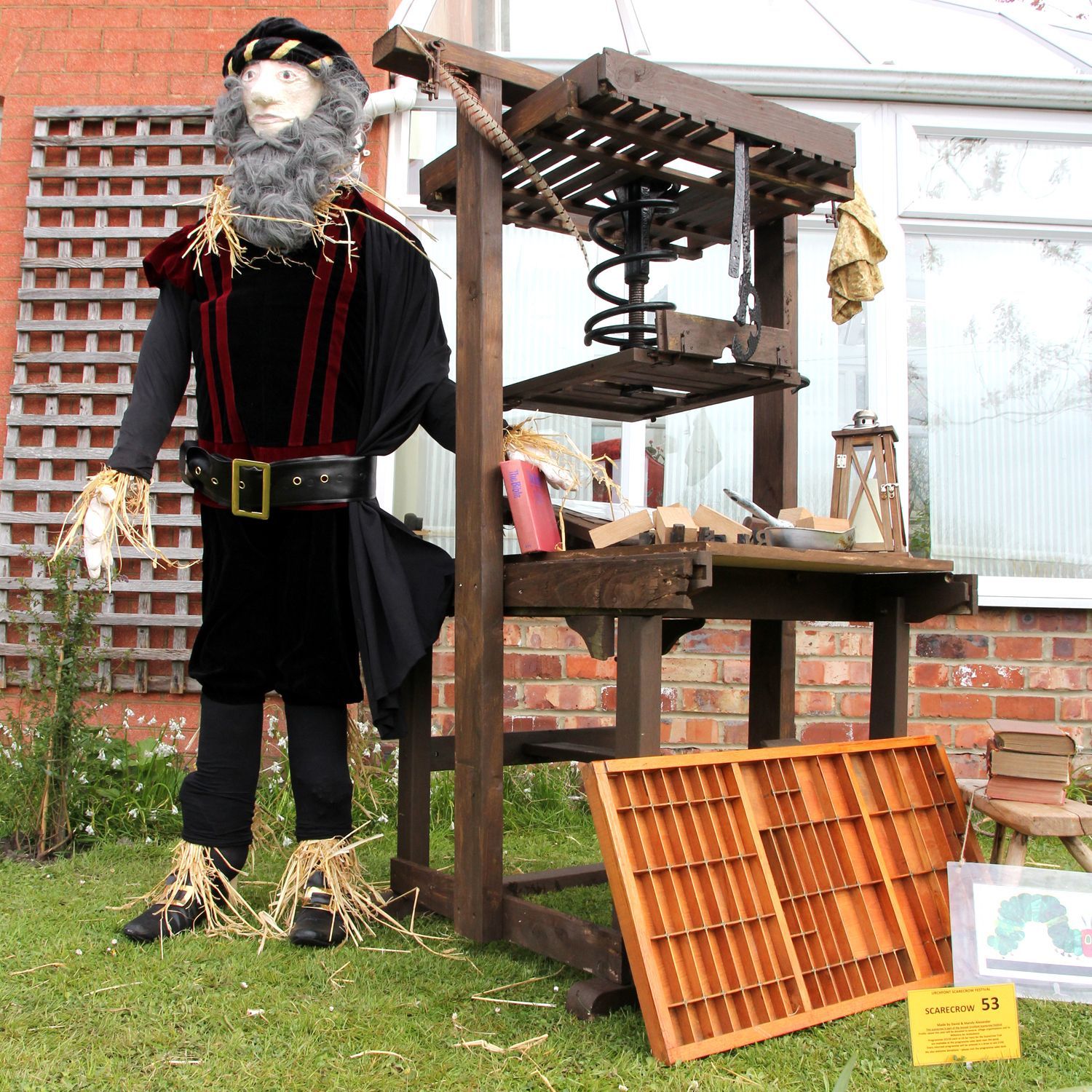 JOHANNES GUTENBERG SCARECROW