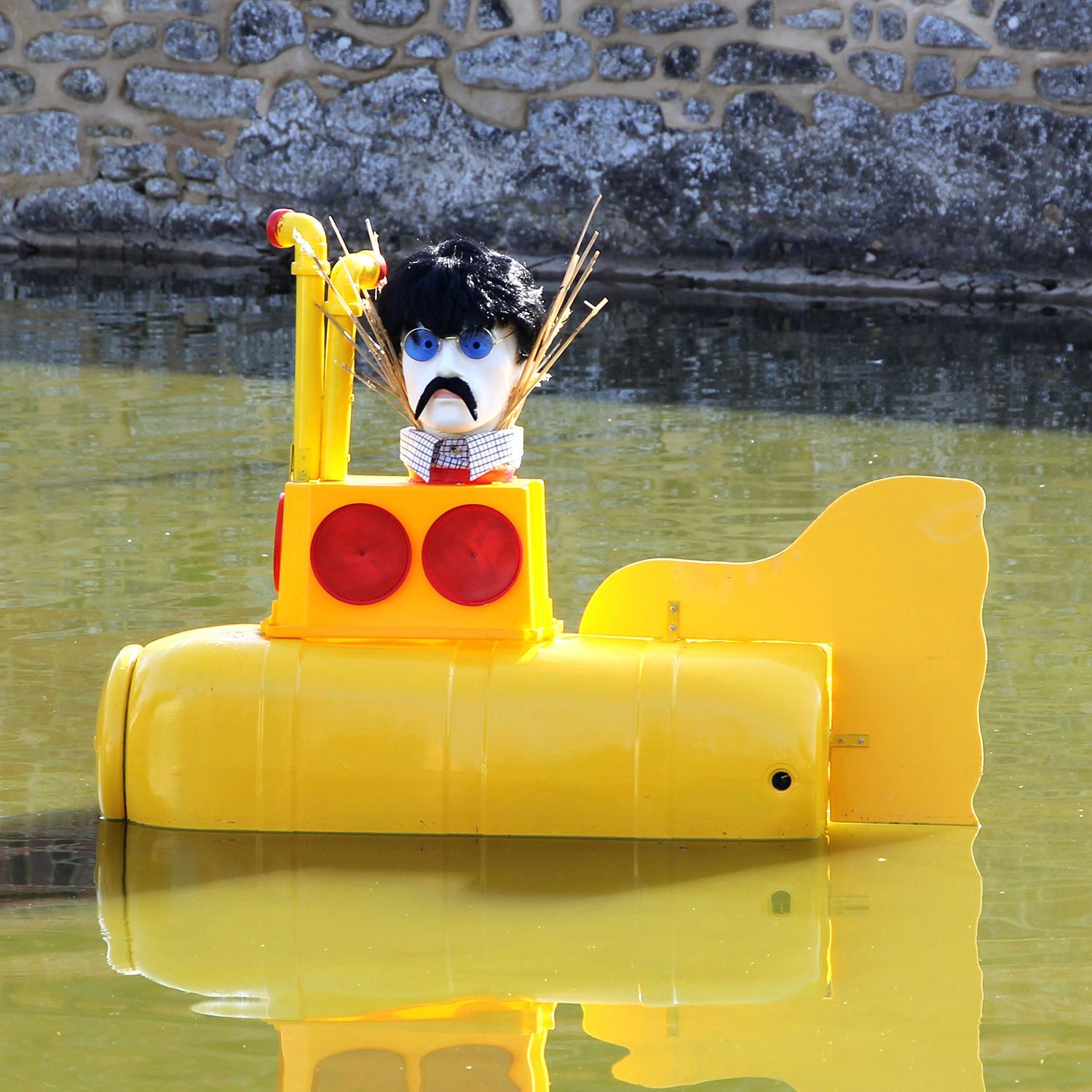 SCARECROW YELLOW SUBMARINE