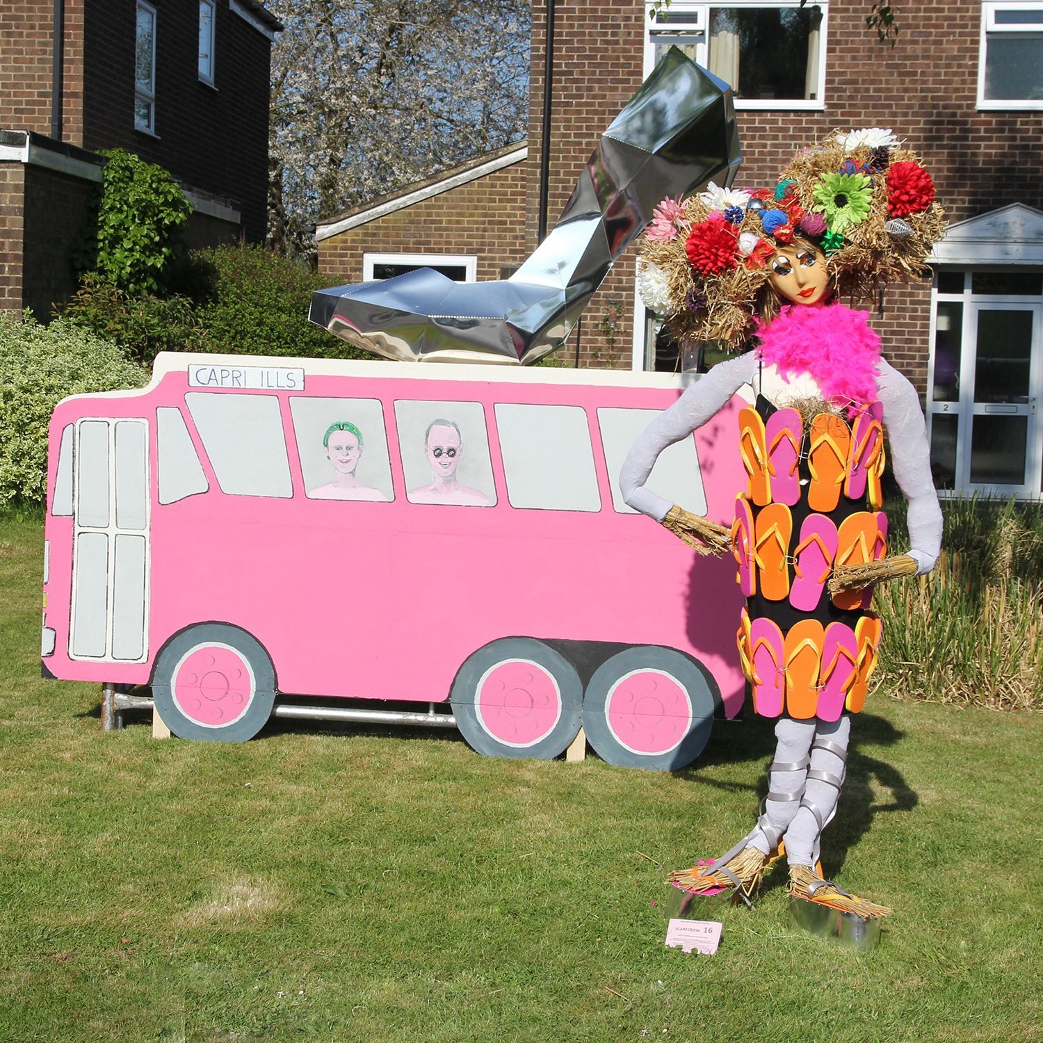 SCARECROW PRISCILLA QUEEN OF THE DESSERT