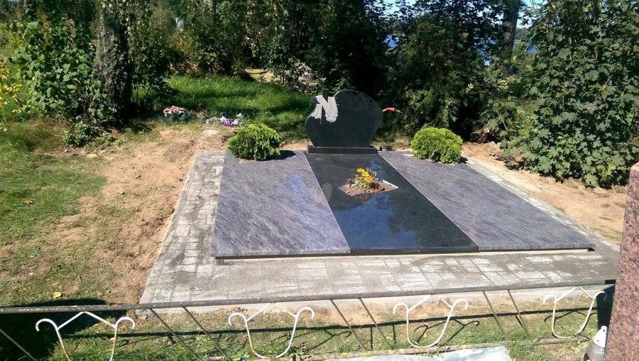 Kapaviečių uždangos