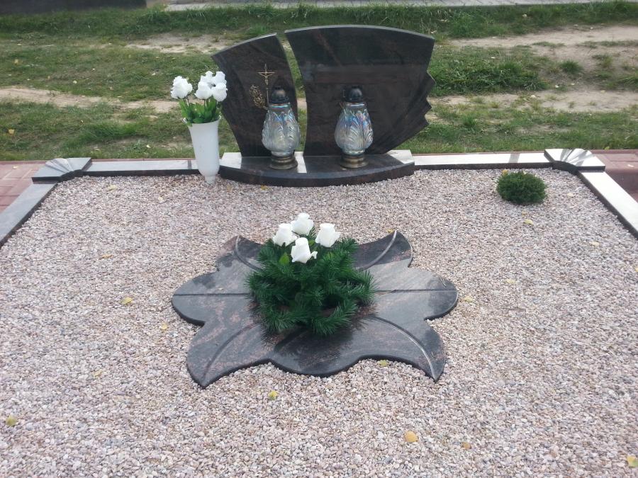 Dviejų dalių paminklai