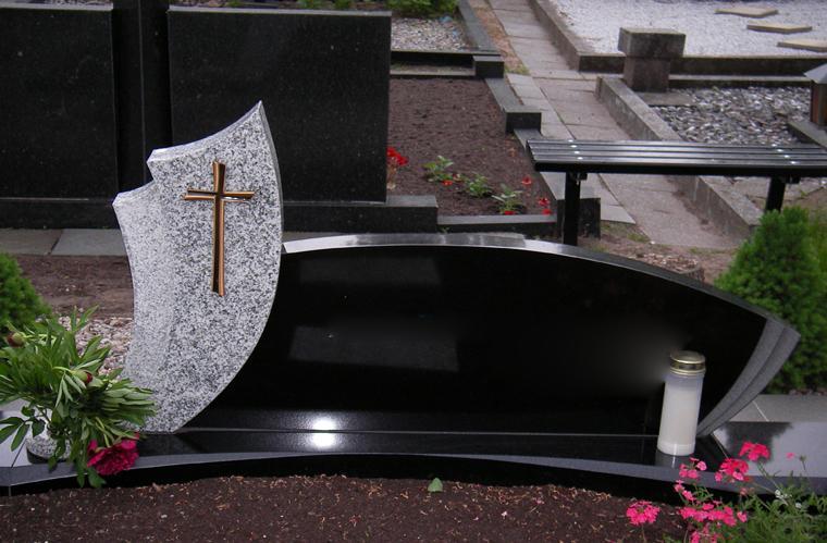 Dviejų dalių paminklai