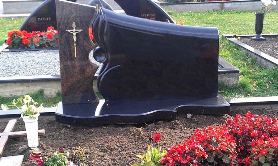 Dviejų dalių paminklai