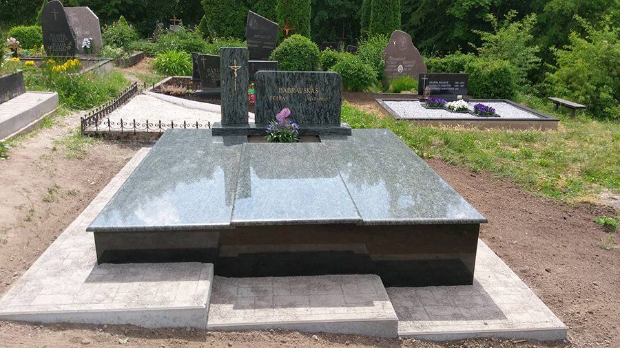 Kapaviečių uždangos