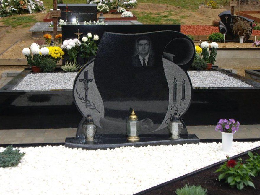 Vienos dalies paminklai