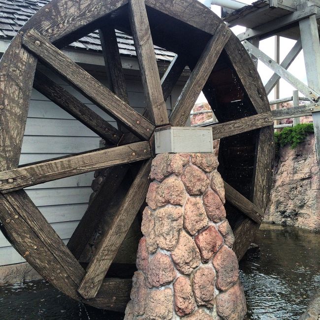 water wheel off Hwy 41 oshkosh outlet mall