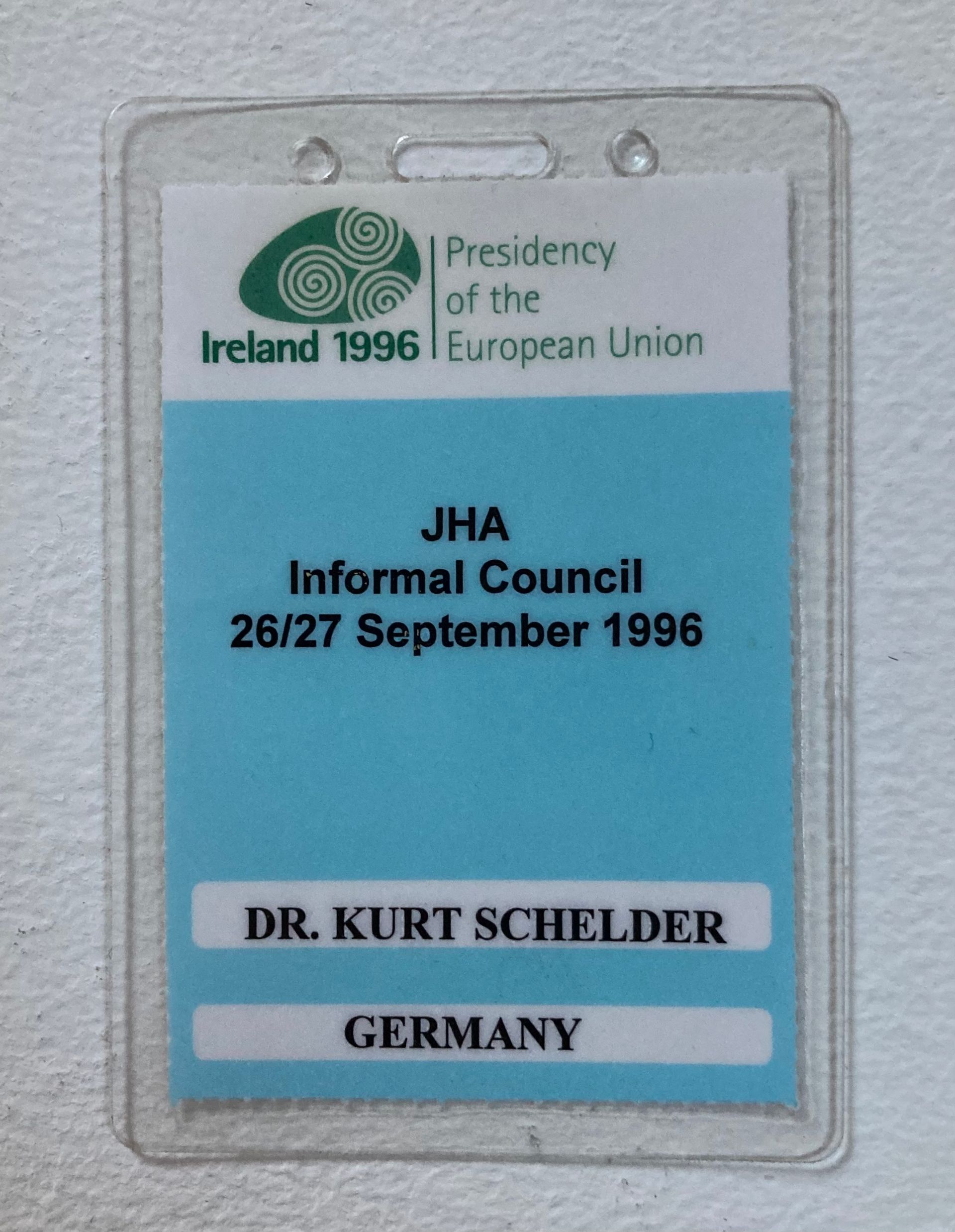 Ein Abzeichen für die Präsidentschaft der Europäischen Union