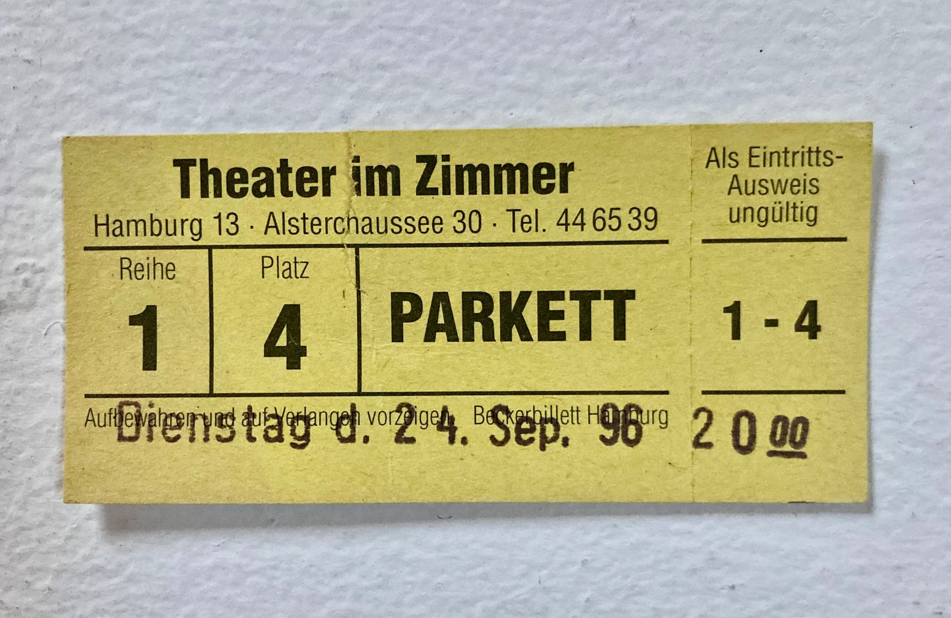 Eine Eintrittskarte mit der Aufschrift „Theater im Zimmer“