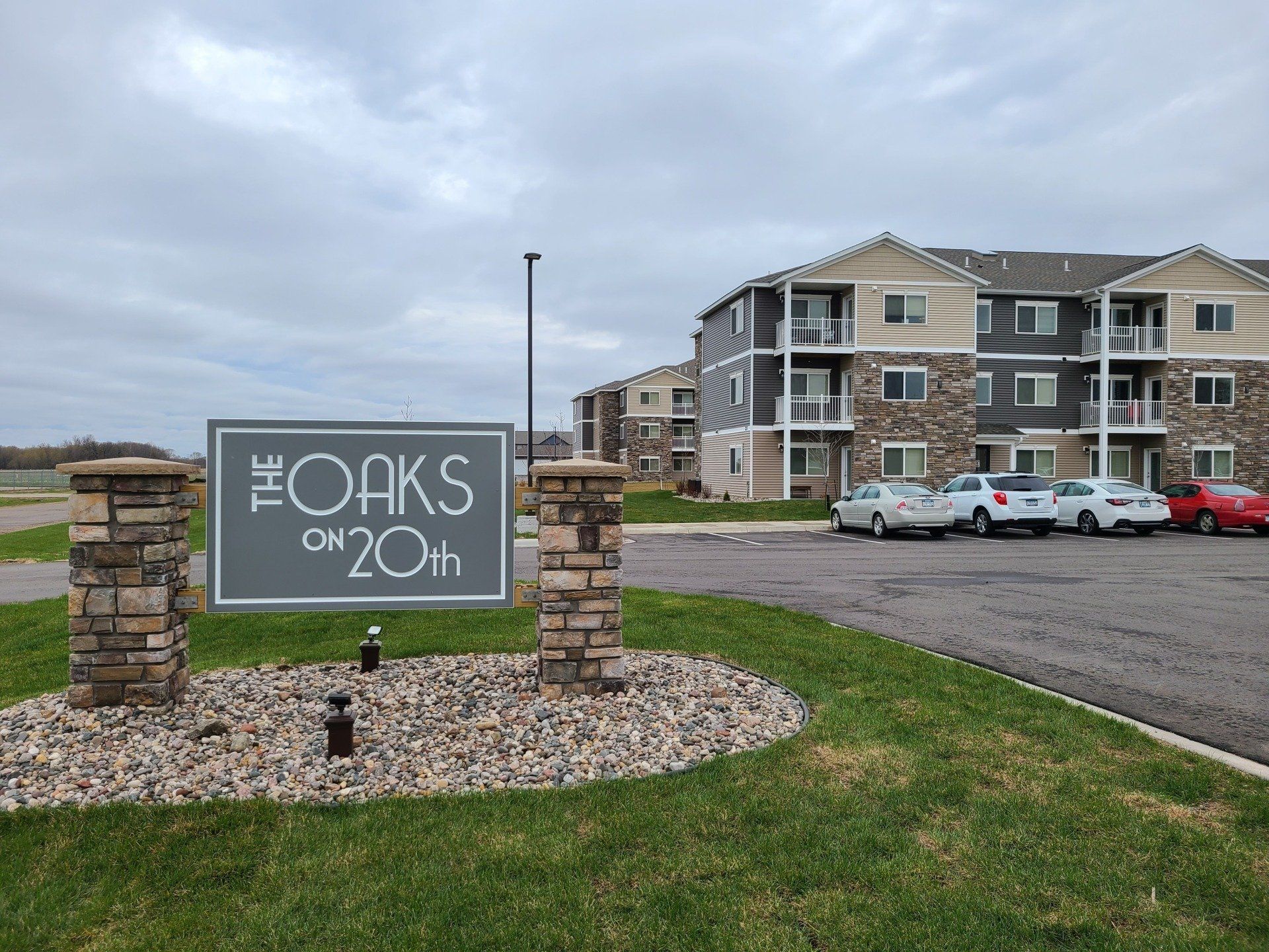 The Oaks on 20th Apartments gallery