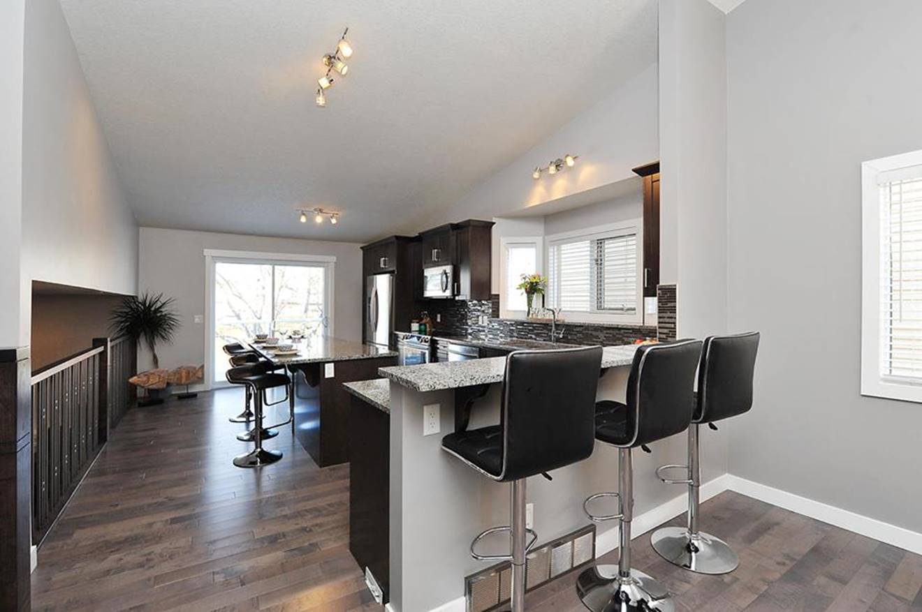 Precision Painting Okanagan Living Room, Osoyoos, BC