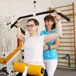 Krankengymnastik mit Gerät - Kräftigung und Stabilisation der Muskulatur - Physiotherapie Claudia Promnitz