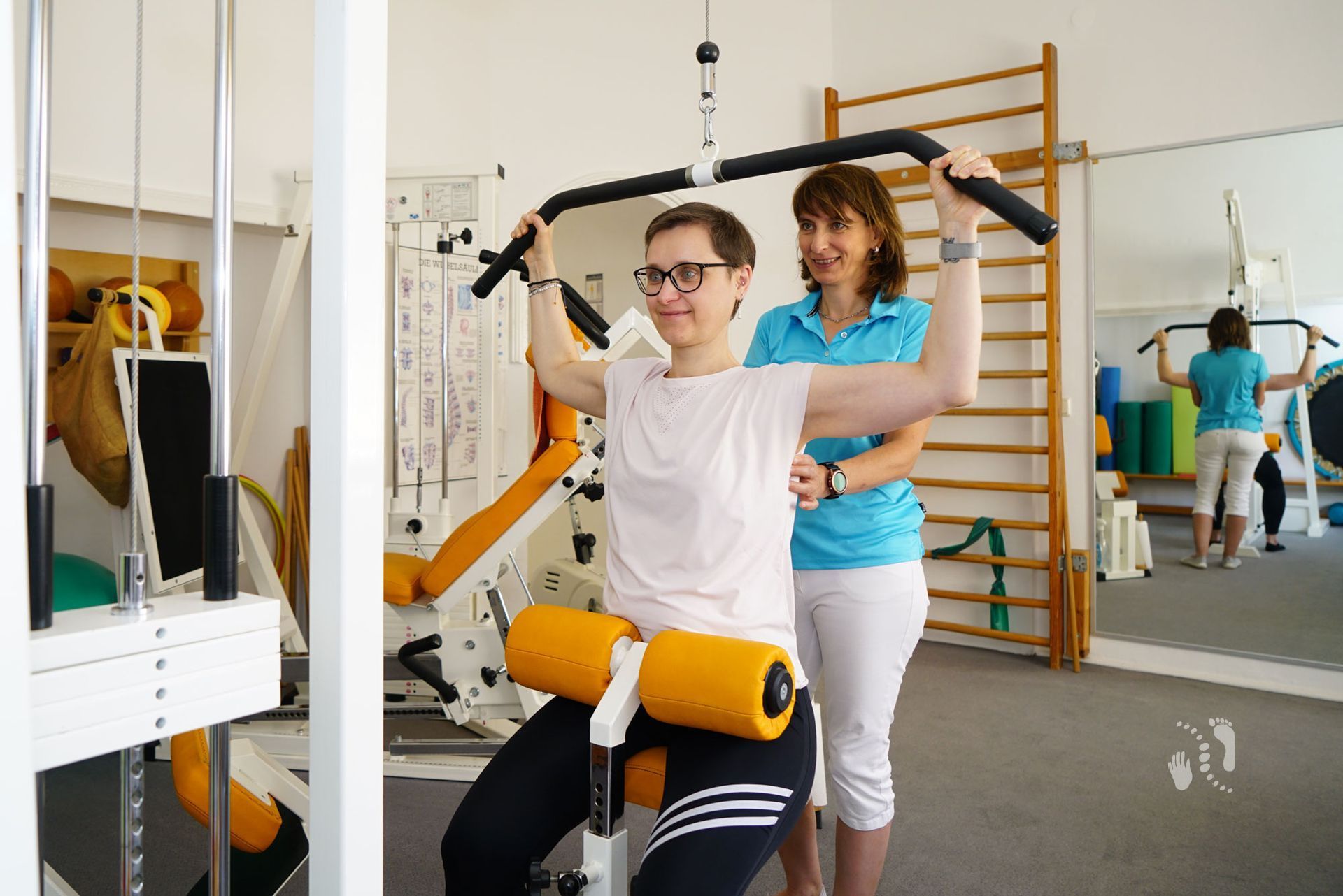 Krankengymnastik am Gerät zur Mobilisation und Kräftigung - Physiotherapie Claudia Promnitz