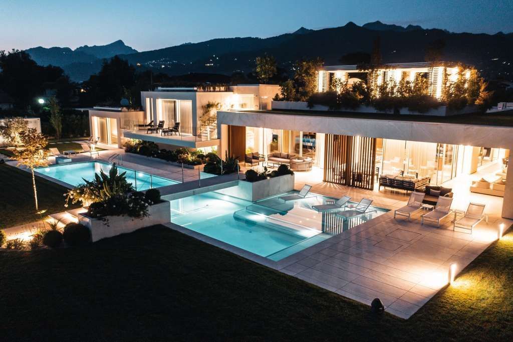 Glass House Forte dei Marmi progetto illuminotecnica EFA Massa