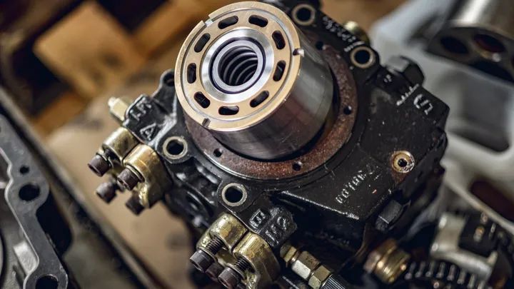 Close-Up of a Dark, Mechanical Pump — Alloway Hydraulics in Mount Saint John, QLD