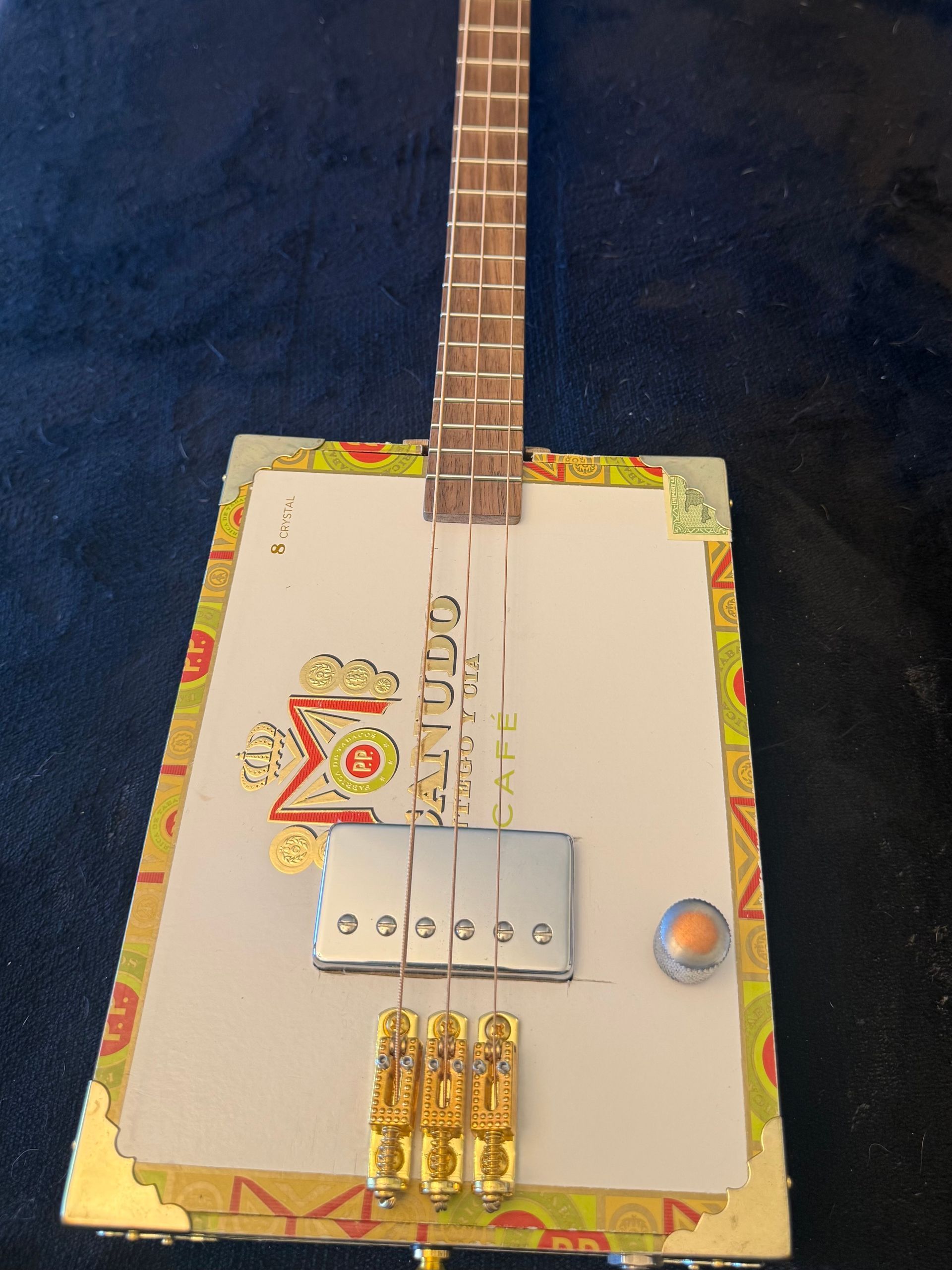 Custom cigar box guitar “ Goldie”