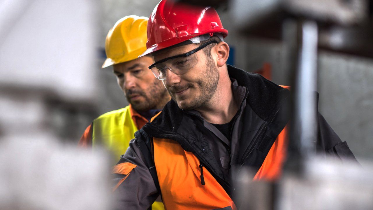 Men's Workwear - Quality Work Uniforms South Nowra, NSW