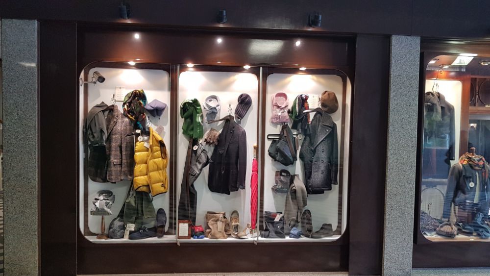 Abbigliamento e accessori moda maschile