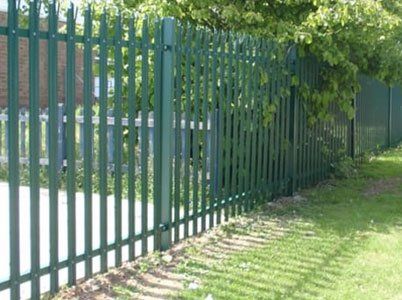 Commercial fencing projects